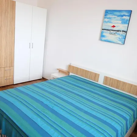 Private In Kentavar Свети-Влас
